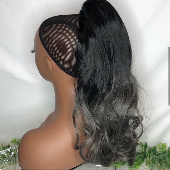 Box Of Brand New Hair Pieces ! Over 100 Items!! - Picture 6 of 11